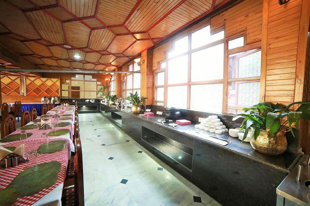 Bravia Hotel Manali Inn Exteriör bild